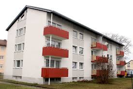 Ein eigenheim zu haben ist für viele menschen ein großer wunsch. Referenzen Real Estate T M