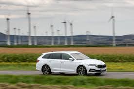New and improved vauxhall astra sports tourer gets a boot extension and a new biturbo diesel engine, but it. Opel Astra Kombi 2021 Hier Angebote Sichern Meinauto De