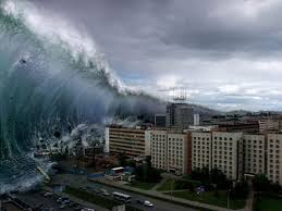 L'onda si è schiantata contro il litorale opposto e ha corso verso l'alto a un'altitudine di 1720 piedi, rimuovendo alberi e vegetazione intero modo. Tsunami En Alaska En Diversas Fechas Riesgo Y Mas