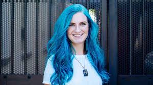 But it really stands out on those girls with that edgy style and also women who have pale skin. The Best Blue Hair Colors For Every Skin Tone L Oreal Paris