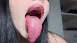 MouthKink - Intense Oral Performance