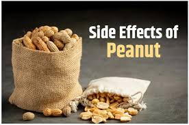 Peanut Side Effects: कहीं मूंगफली खाना आपके लिए ना बन जाए खतरा?