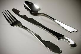 Pour un meilleur effet lors de réceptions ou quand vous servirez vos oeufs à la coque, pensez à varier les couleurs des bonnets. Design Art De La Table Recherche Google Ensemble De Couverts Couvert Blog Deco Maison