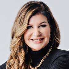 Elizabeth Mathurin's Instagram, Twitter & Facebook