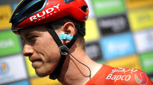 Off ya bike: Dennis quits