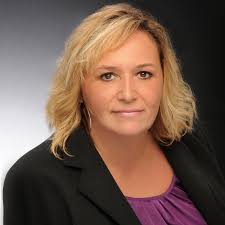 Should we buy a tour or go ourselves to Amalfi coast from Naples?