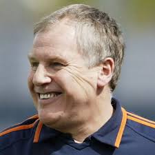 Everton appoint former boss Joe Royle to Roberto Martinez's Goodison Park  backroom team