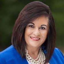 Arlene Cunningham's Instagram, Twitter & Facebook