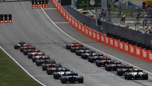 Ein bus hat am donnerstag die startampel gerammt und beschädigt. Formel 1 News News Formel 1 Motorline Cc