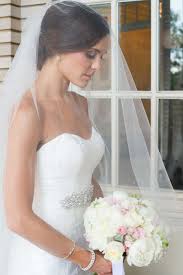 Caroline And Trevor Are A Darling Duo Of Doctors Who Had A Wonderful Wedding Celebration I Ve Known Elegant Wedding Hair Classic Wedding Hair Bridal Hair Veil
