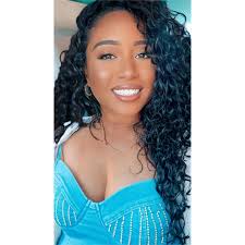 Carla Jett's Instagram, Twitter & Facebook