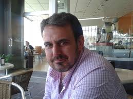 Daniel Luna, presidente del San Fernando CD muestra su "Corazón Azulino"