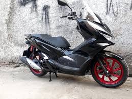 Maklum ini rem cbs canggihhnya honda. Red Candy Di Velg Pcx Lokal Bikers Gear Indonesia Facebook