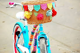 Casa De Retalhos Pedalando Crochet Bike Smile Guerilla Knitting Vintage Hakeln Fahnentuch