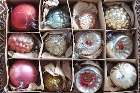 These Old Items Hiding In Your Attic Are Worth A Ton Of Money Today Vintage Christmas Ornaments Vintage Christmas Antique Christmas Ornaments