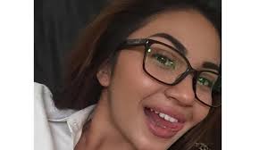 Teman aku yang selebriti cuma dua, mischa chandrawinata sama yuki kato, ujar ariel tatum saat ditemui di kawasan thamrin, jakarta pusat, sabtu (19/10/2019). Dikabarkan Putus Ariel Tatum Lakukan Ini Dengan Mischa Chandrawinata Lihat Bibirnya Sriwijaya Post