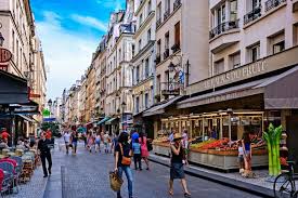 Gastronomie Le Charme Intemporel Des Marches Parisiens Vacation France Paris Nightlife Paris
