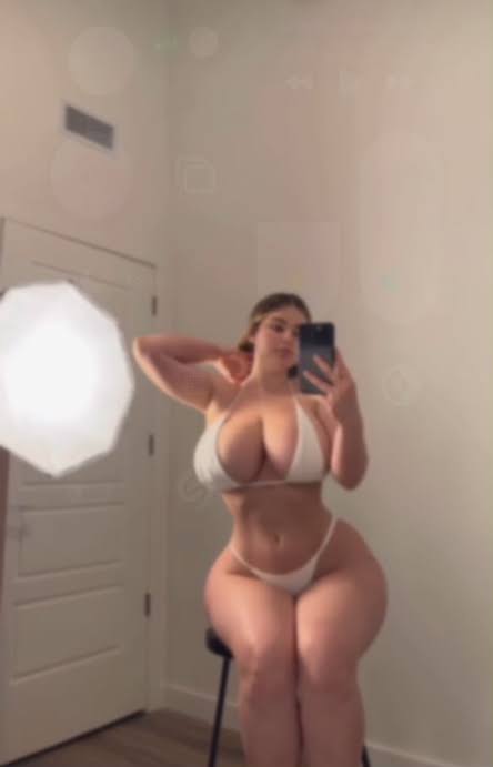 Anastasia Kvitko Photo 22