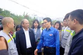 Trước đó, các vị trí công tác mà ông đảm nhiệm đều ở độ tuổi được coi là trẻ. Pho Thá»§ TÆ°á»›ng VÅ© Ä'á»©c Ä'am Cung 500 Ä'oan Vien Thanh Nien Vá»‡ Sinh Moi TrÆ°á»ng