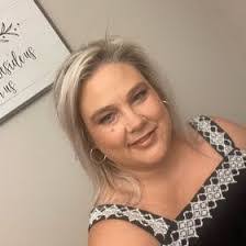 Nicole Mclendon's Instagram, Twitter & Facebook