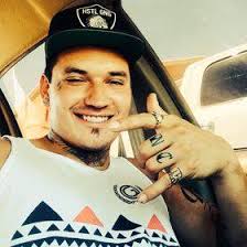 Reward:$1000 Wanted. Sequoyah Rosborough Cash reward paid for information  leading to the arrest. FTA Trafficking in illegal drugs Reward is being  offered by Mike Campbell Bail Bonds All info will be kept