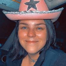 Paige Strawn's Instagram, Twitter & Facebook