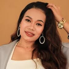 Yolanda Ancheta's Instagram, Twitter & Facebook