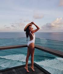 Check spelling or type a new query. Instagram Beach Photography Poses For Couples Apessoaescreve