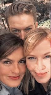 Hello fans. I really want to hear a very big YES from you all if you really  want me to stay