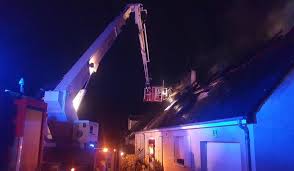 Pays de la loire, frankreich. Au Sud D Angers Feu De Toiture Dans Un Pavillon Angers Maville Com