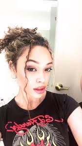 Alexis Renee (@alexis__renee)