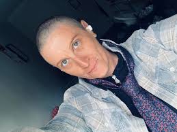 Hi, I'm looking for my lady ♥️♥️