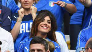 We did not find results for: Lorenzo Insigne Das Ist Seine Schone Frau Jenny