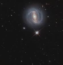 Es del tipo espiral barrada, hace poco se descubrió que nuestra galaxia. About Barred Spiral Galaxy