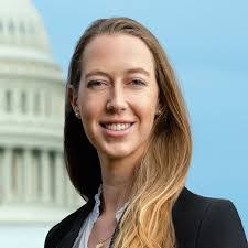 Emily Dutch's Instagram, Twitter & Facebook