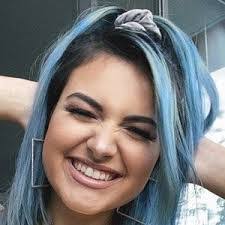 Katrina Sam's Instagram, Twitter & Facebook