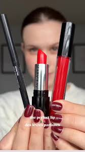 Paskong pasko na‼️‼️‼️ , Give a woman a lipstick and she can conquer the  World!!!🤗💕🎉, ✅️ MK Red Lipliner💋, ✅️ MK Red Stiletto Gel Semi Matte  Lipstick💄, ✅️ MK Rockstar Red Hydrating Lipstick💄, Message ...