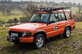Original land rover camel trophy vehicles are impossibly rare and prohibitively expensive, so bearmach's alun and harrison phillips recreated a i knew all about rusty land rovers. Land Rover Discovery Meet Your Ancestors