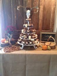 The Groom S Table Featured Cupcakes From Gigi S Cupcakes In Tupelo Ms Grooms Table Tea Cakes Food Table