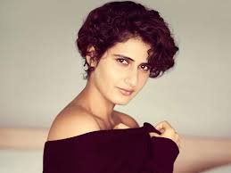 Fatima sana shaikh, popularly known as the dangal girl, first appeared in the movie chachi 420 as a child artist. Dangal Girl Fatima Sana Shaikh Under Fire For Wearing Swimsuit In Ramazan
