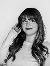 Anna Garlock's Instagram, Twitter & Facebook