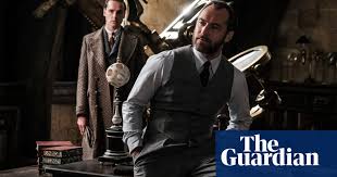 Rowling tarafından yazılan fantastic beasts and where to find them'in de 5 filmlik seri olacağını öğrenmiştik. Fantastic Beasts 2 Why Can T They Just Let Dumbledore Be Gay Fantastic Beasts And Where To Find Them The Guardian
