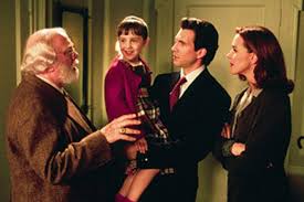 When the santa claus she has hired for the. See The Cast Of The Miracle On 34th Street Remake Then And Now