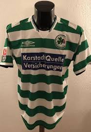 Die spvgg greuther fürth hat es in dieser saison erstmalig in der 1.bundesliga und doch haben die kleeblätter schon drei deutsche. Greuther Furth Home Football Shirt 2002 2003 Sponsored By Quelle
