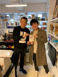 Art director/graphic designer/studio artist on 12 months contract. Wowwowtank All The Best Elise Facebook