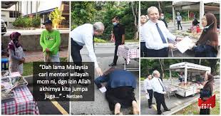 Annuar musa hari ini menafikan dakwaan anggota parlimen cheras, tan kok wai bahawa 42 plot tanah dewan bandaraya kuala lumpur (dbkl) telah terjual dalam tempoh lapan bulan terakhir khidmatnya sebagai menteri wilayah persekutuan. Kak Nah Sujud Syukur Annuar Musa Datang Serahkan Lesen Perniagaan