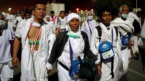 Perbuatan itu diantaranya makan atau minum dengan disengaja, marah dan lain sebagainya hingga waktu berbuka puasa tiba. Puncak Haji 2018 Jemaah Wukuf Di Padang Arafah Hari Ini Dunia Tempo Co