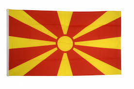 Es ist nicht zu verwechseln mit dem historischen makedonien, der flächenmäßig größten region im norden griechenlands. Flagge Fahne Nordmazedonien Gunstig Kaufen Flaggenfritze De