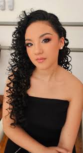 Hola soy maquillista, realizo todo tipo de maquillaje para toda ocasión.  Hago servicio a domicilio en parte de la Bahia  https://www.instagram.com/john21_makeup?igsh=MzRlODBiNWFlZA==