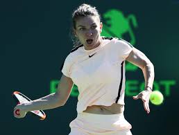 Nu avem fotbal pe nicăieri și dacă nu ar fi fost tenisu, cu spectacolele din turneul masculin și din cel feminin, acilo unde o avem în sferturi pe simona halep. Simona Halep A Ajuns La Miami Ce Mesaj A Avut Inaintea Turneului Video